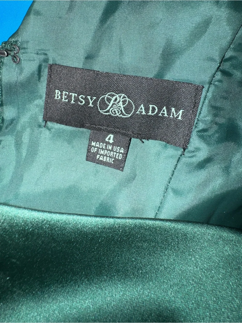 Betsy&Adam Elegant Deep Green V-Neck Evening Gown size 4 - Picture 3 of 8